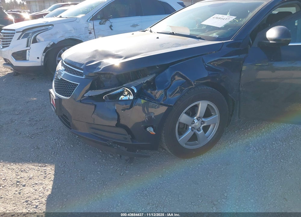 2014 CHEVROLET CRUZE 1LT AUTO VIN: 1G1PC5SB8E7425961