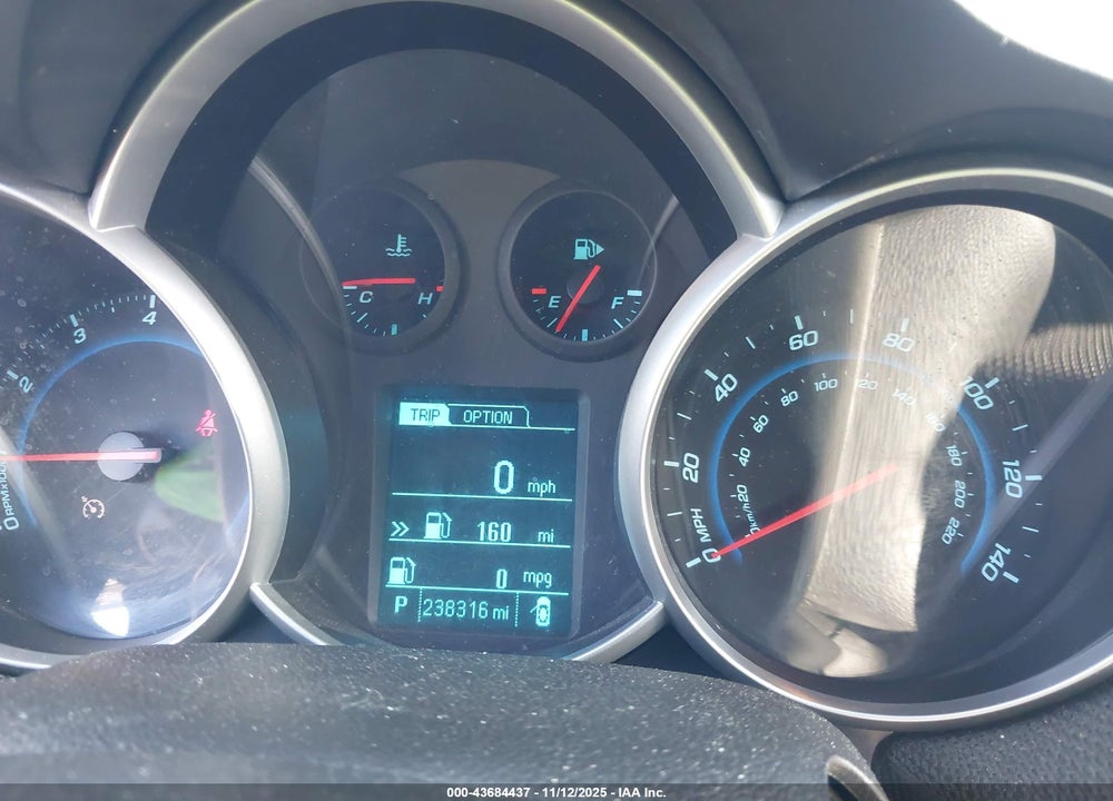 2014 CHEVROLET CRUZE 1LT AUTO VIN: 1G1PC5SB8E7425961