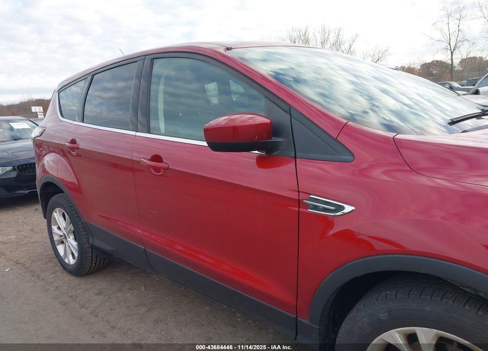 2017 FORD ESCAPE SE VIN: 1FMCU0GDXHUA47689