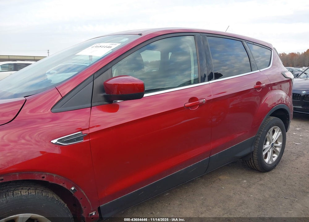2017 FORD ESCAPE SE VIN: 1FMCU0GDXHUA47689