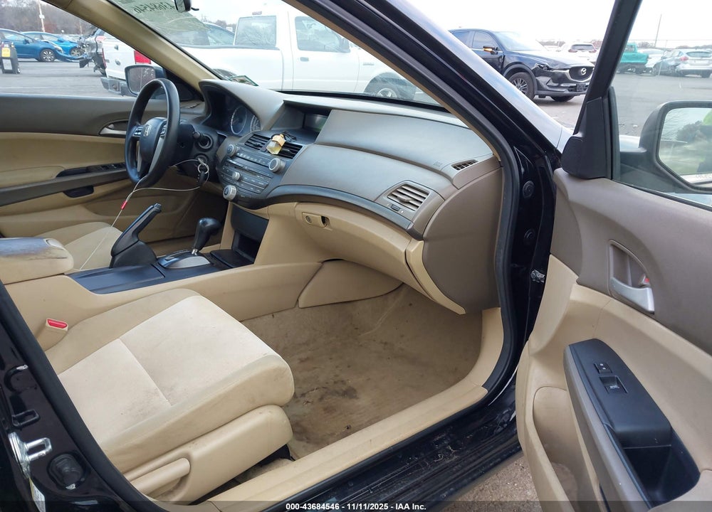 2010 HONDA ACCORD 2.4 LX-P VIN: 1HGCP2F44AA125773