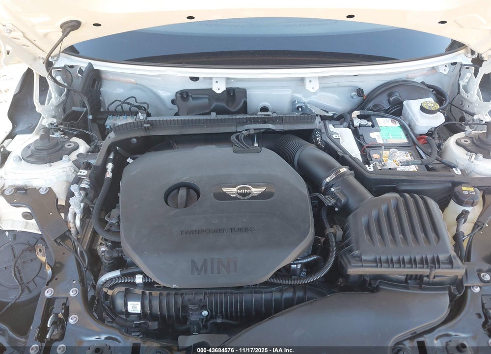 2017 MINI HARDTOP COOPER S VIN: WMWXP7C52H3C61781