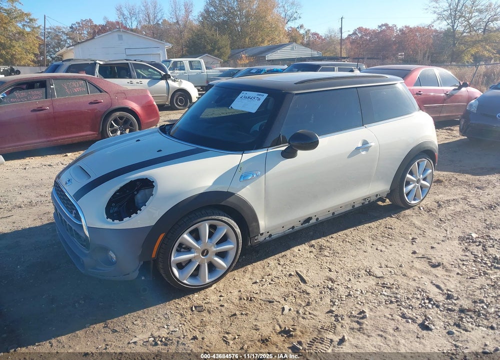 2017 MINI HARDTOP COOPER S VIN: WMWXP7C52H3C61781