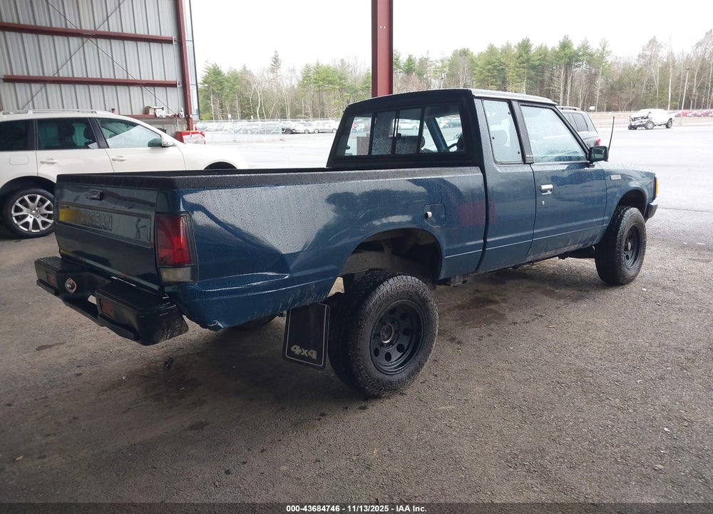 1985 NISSAN 720 KING CAB VIN: JN6ND06Y0FW010876