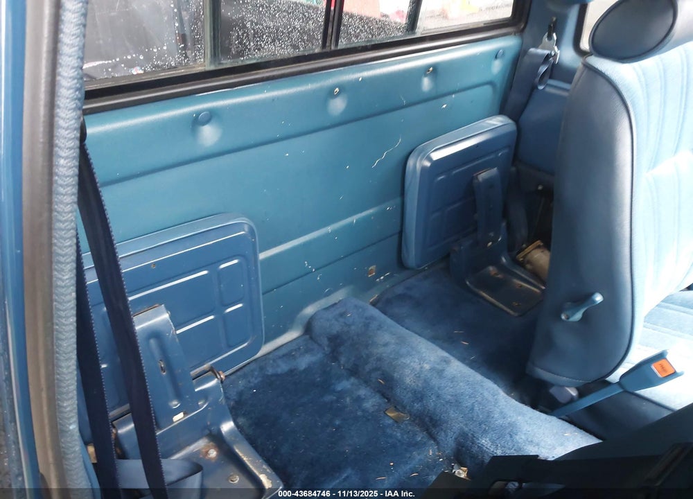 1985 NISSAN 720 KING CAB VIN: JN6ND06Y0FW010876