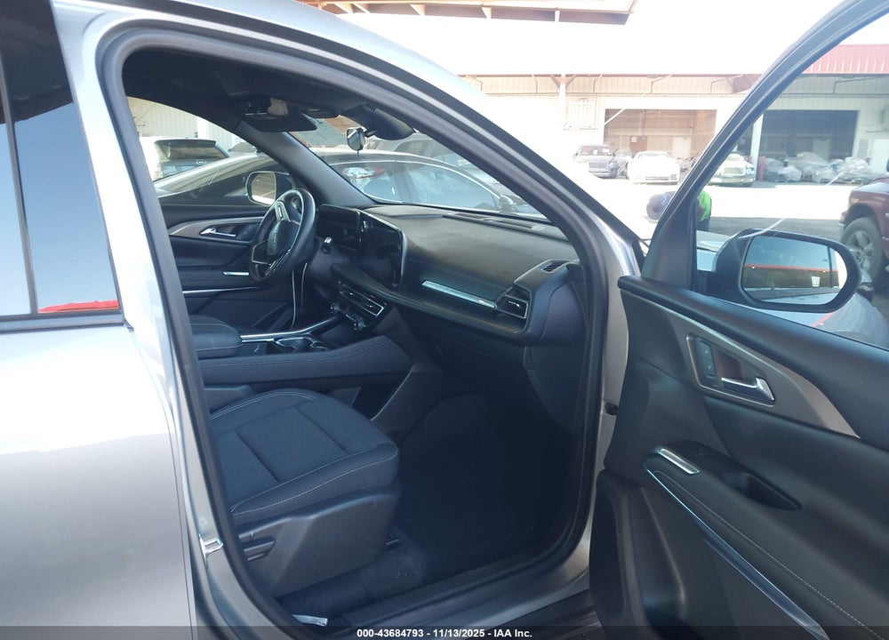 2025 CHEVROLET TRAVERSE FWD LT VIN: 1GNERGRS1SJ172017