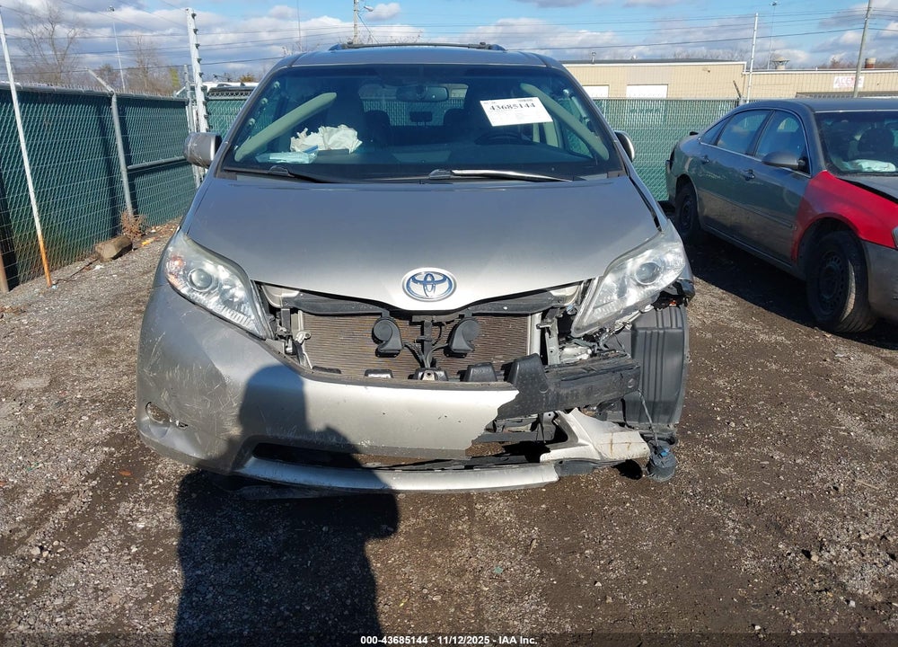 2016 TOYOTA SIENNA XLE 7 PASSENGER VIN: 5TDDK3DCXGS131008