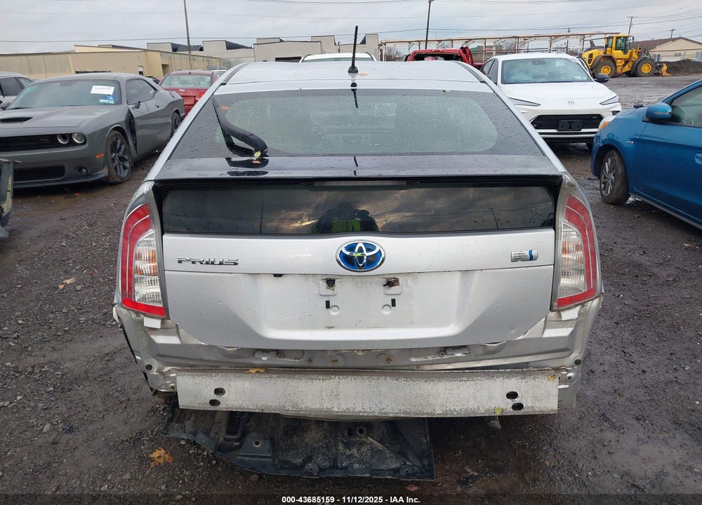 2015 TOYOTA PRIUS VIN: JTDKN3DU3F1952826