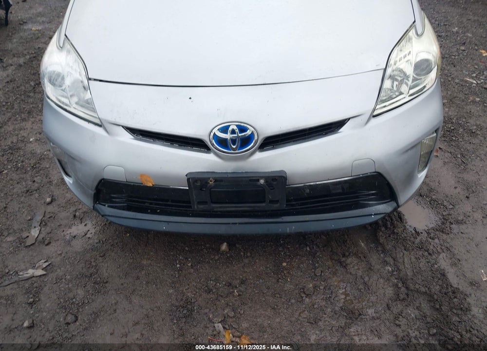 2015 TOYOTA PRIUS VIN: JTDKN3DU3F1952826