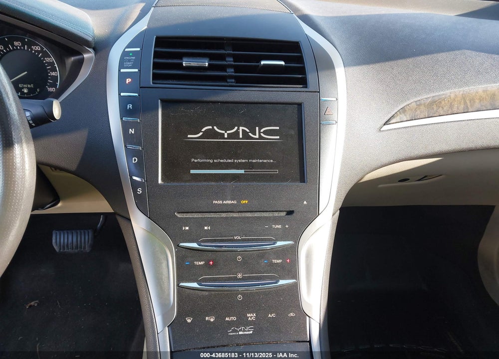 2014 LINCOLN MKZ VIN: 3LN6L2JK5ER810109