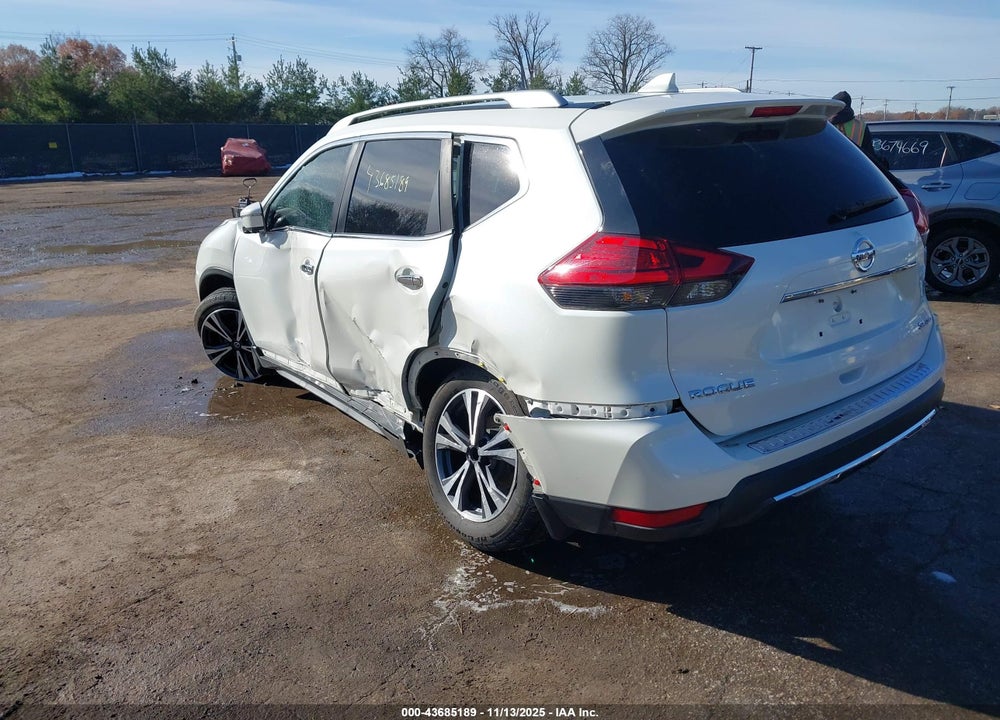 2017 NISSAN ROGUE SL VIN: 5N1AT2MV6HC744236