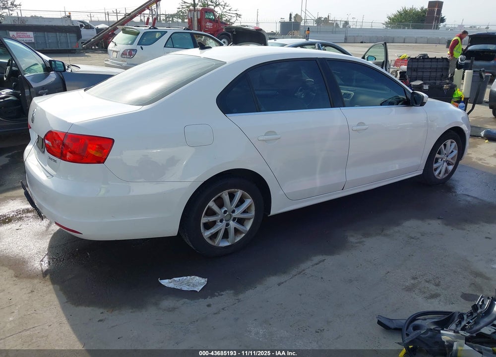 2013 VOLKSWAGEN JETTA SE VIN: 3VWDP7AJXDM449490