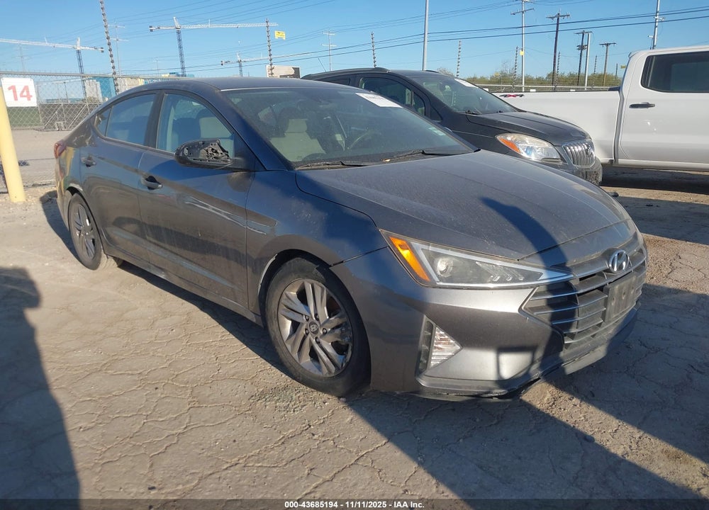 2019 HYUNDAI ELANTRA SEL VIN: 5NPD84LFXKH440850