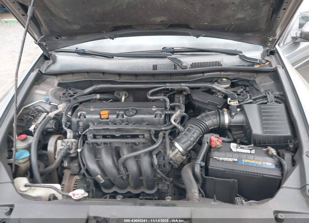 2009 HONDA ACCORD 2.4 EX VIN: 1HGCP26779A048631
