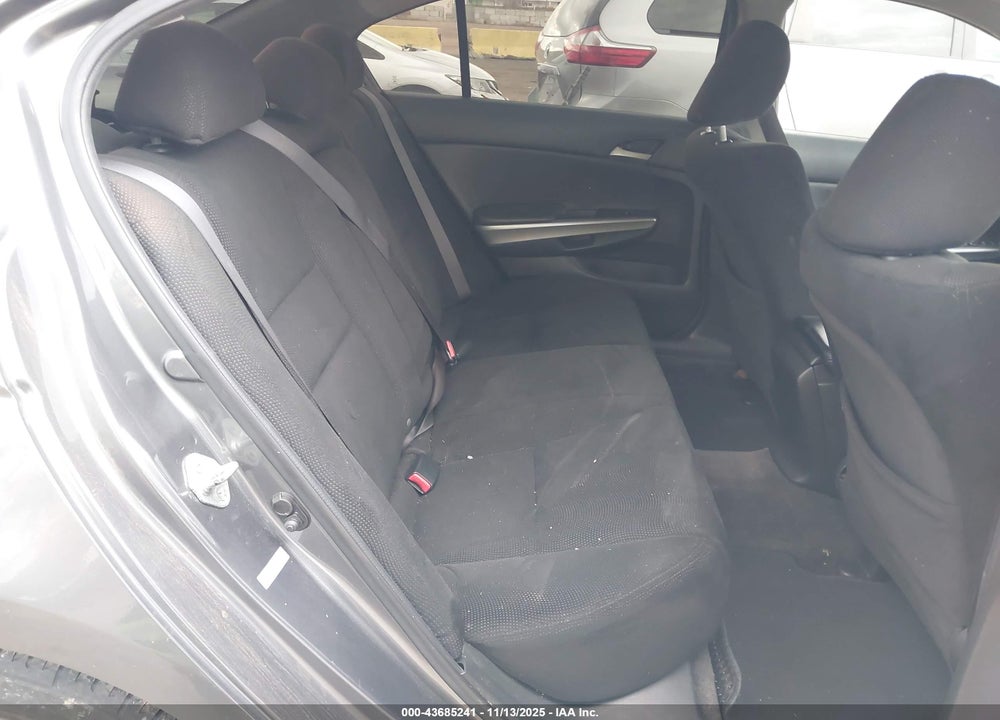 2009 HONDA ACCORD 2.4 EX VIN: 1HGCP26779A048631
