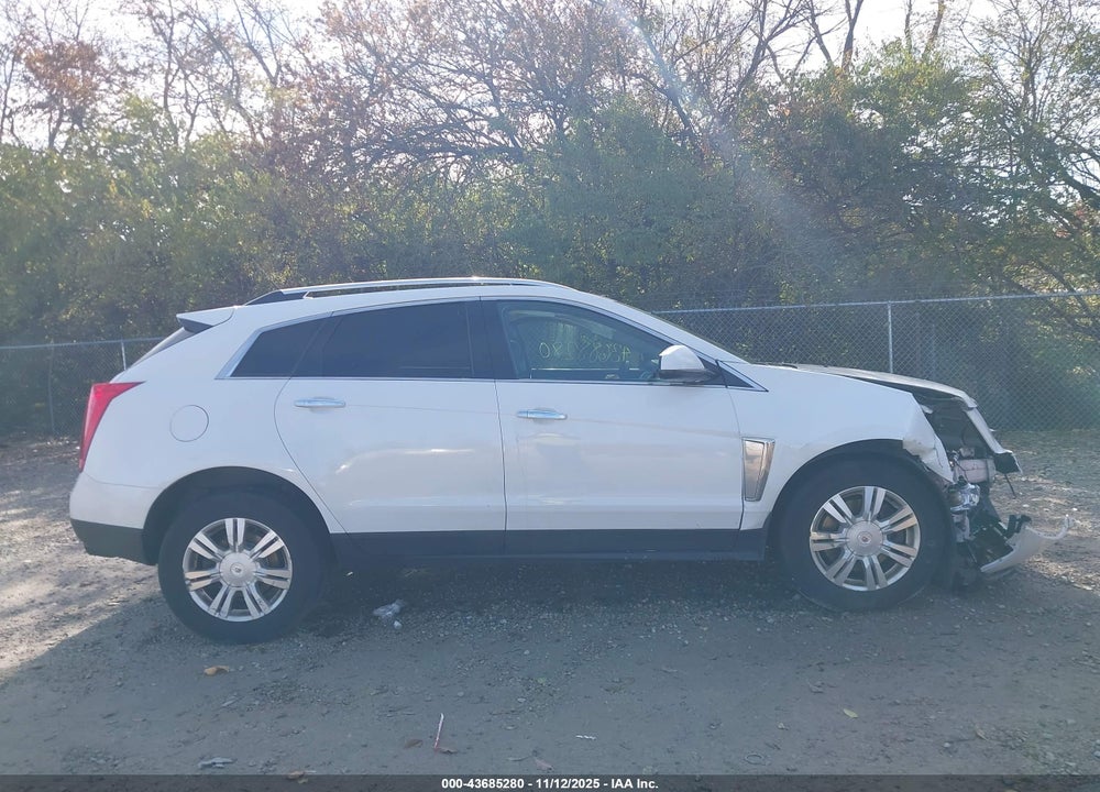 2016 CADILLAC SRX LUXURY COLLECTION VIN: 3GYFNBE33GS527747