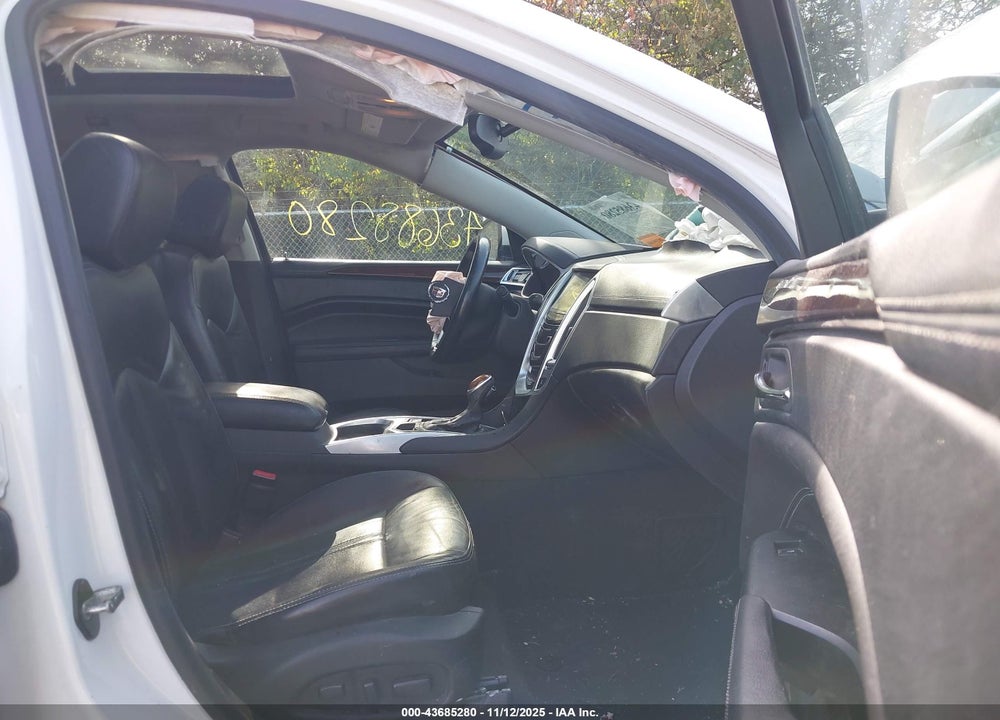 2016 CADILLAC SRX LUXURY COLLECTION VIN: 3GYFNBE33GS527747