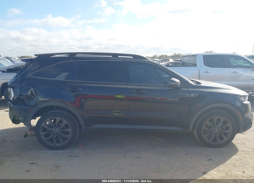 2022 KIA SORENTO X-LINE EX VIN: 5XYRHDLF9NG077409