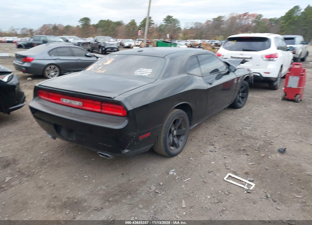 2013 DODGE CHALLENGER VIN: 2C3CDYAG8DH562570