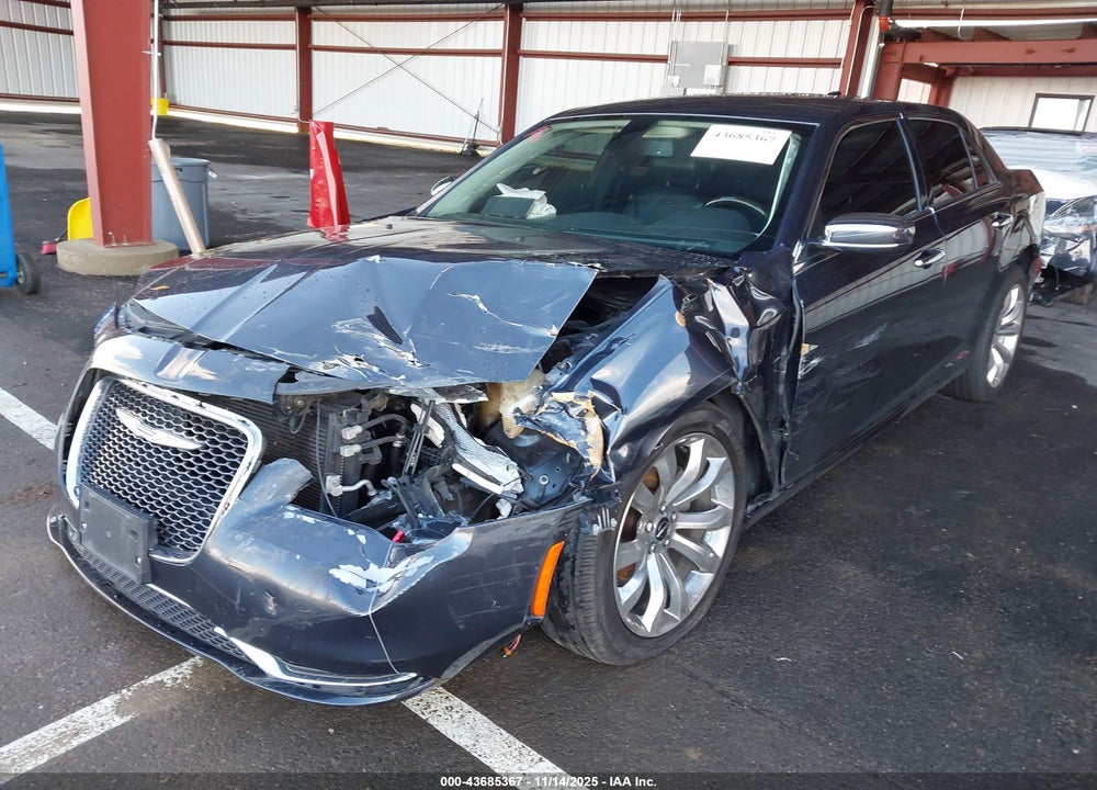 2019 CHRYSLER 300 LIMITED VIN: 2C3CCAEG0KH693512