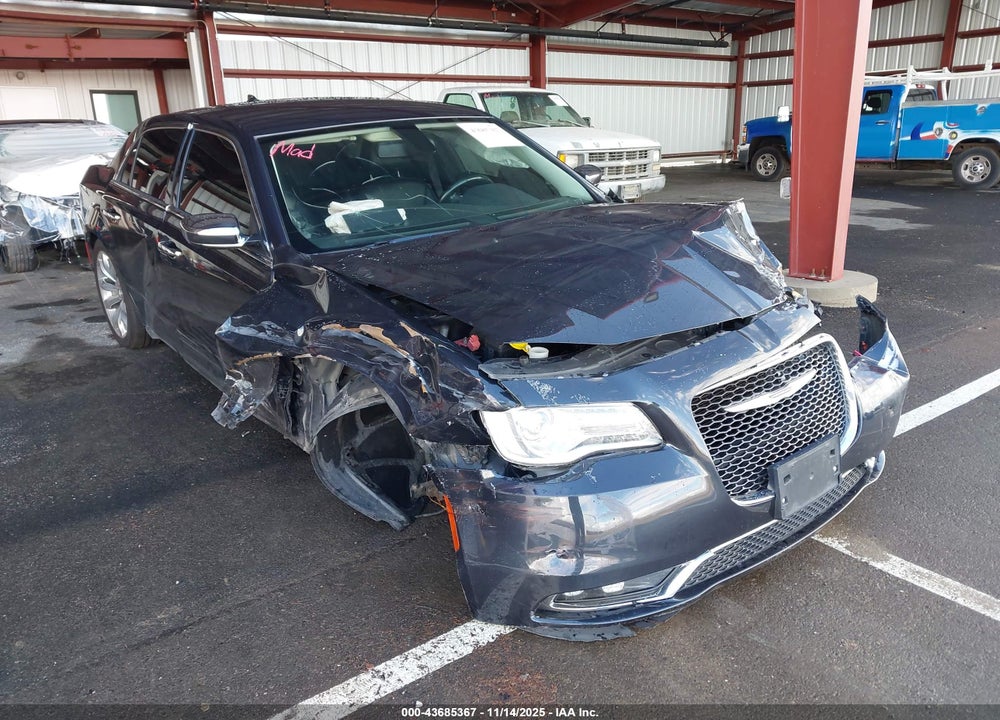 2019 CHRYSLER 300 LIMITED VIN: 2C3CCAEG0KH693512