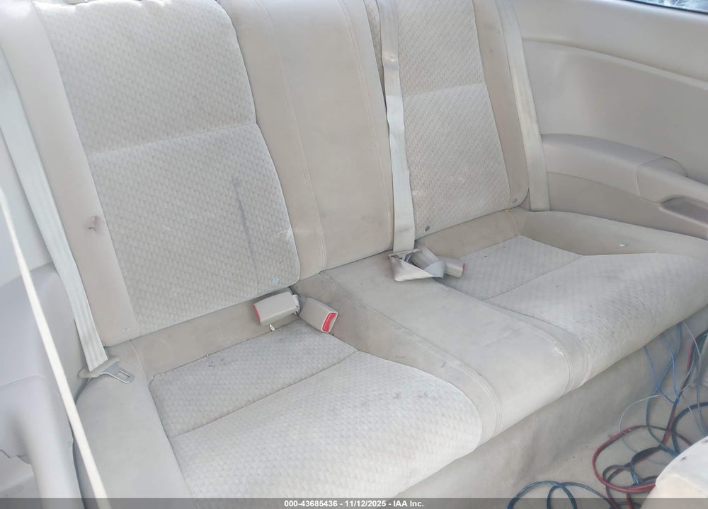2005 HONDA CIVIC VP VIN: 1HGEM22195L016300