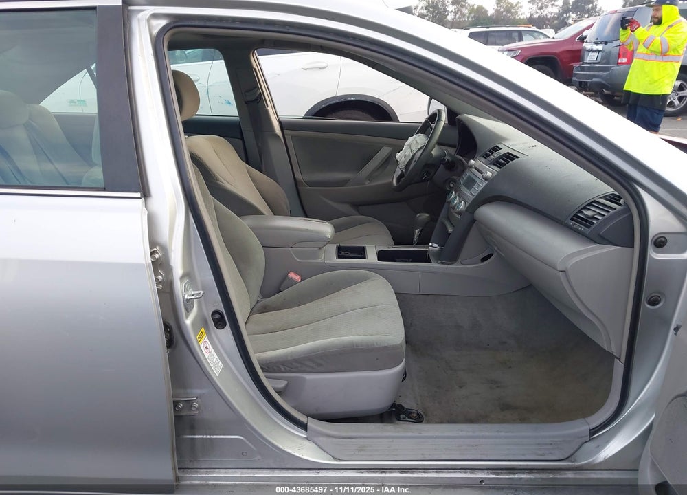 2008 TOYOTA CAMRY LE VIN: 4T4BE46K88R041508