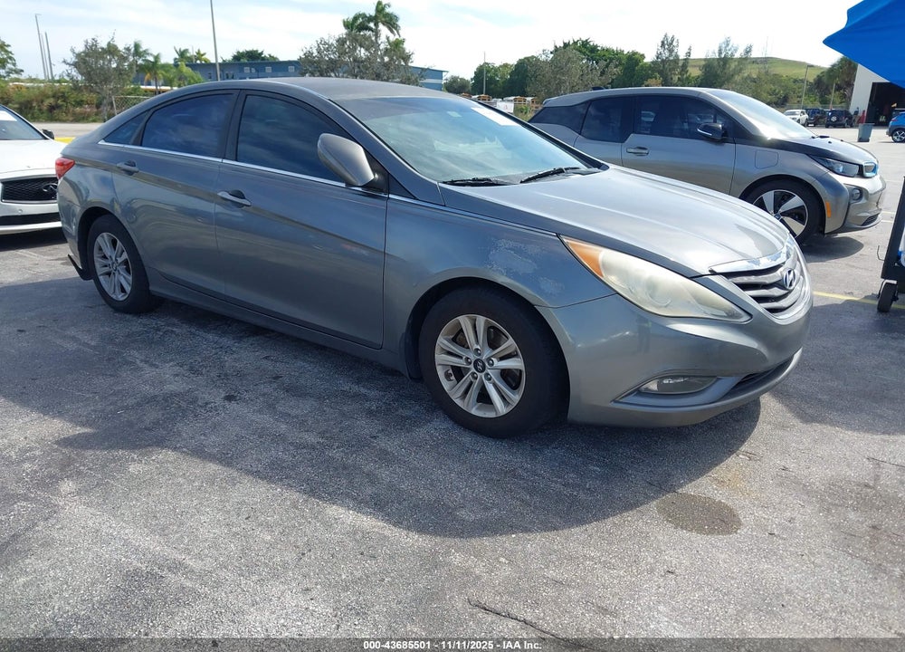2013 HYUNDAI SONATA GLS VIN: 5NPEB4AC2DH713040