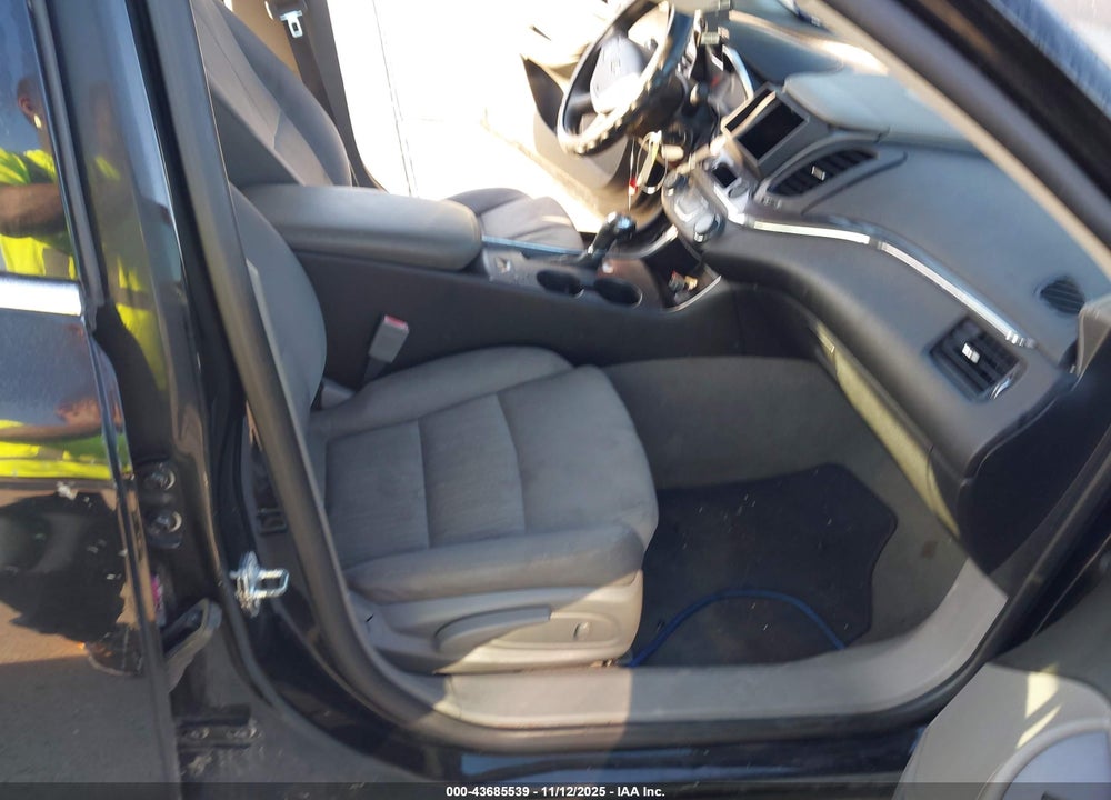 2014 CHEVROLET IMPALA 1LS VIN: 1G11Y5SL8EU112829