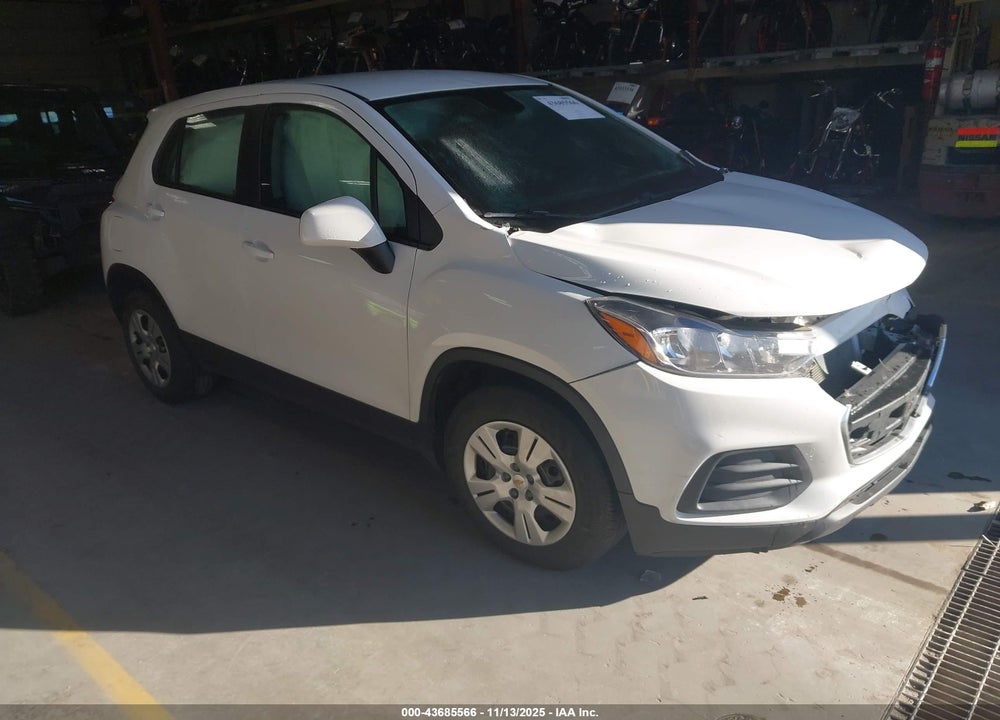 2018 CHEVROLET TRAX LS VIN: KL7CJKSB9JB607876