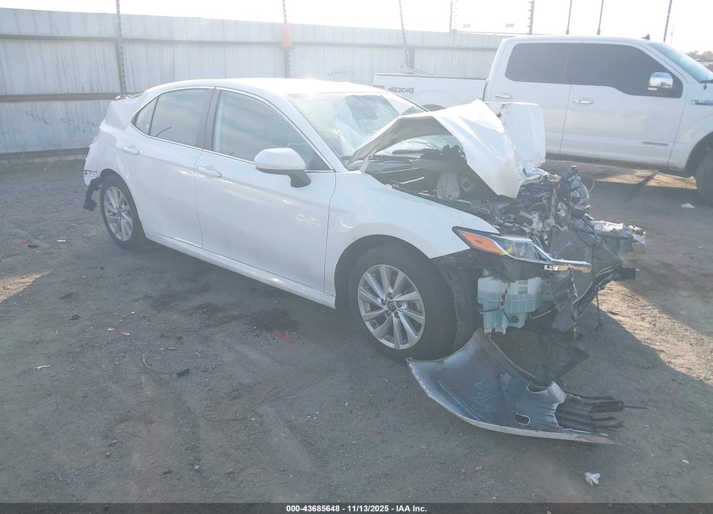 2021 TOYOTA CAMRY LE VIN: 4T1C11AK6MU459561