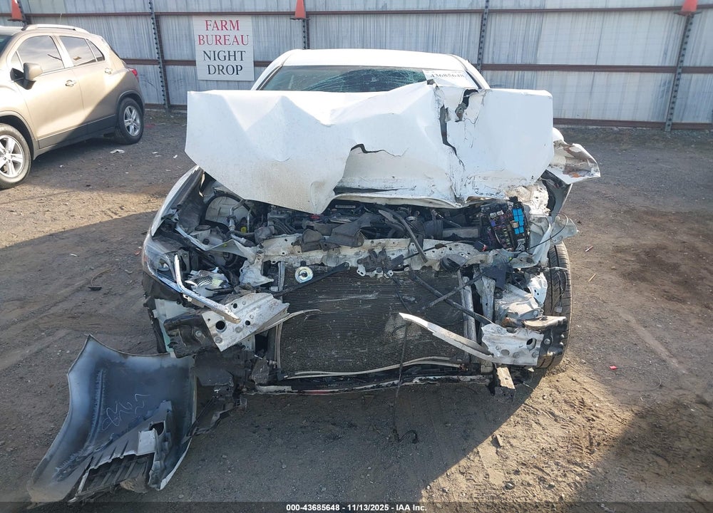 2021 TOYOTA CAMRY LE VIN: 4T1C11AK6MU459561