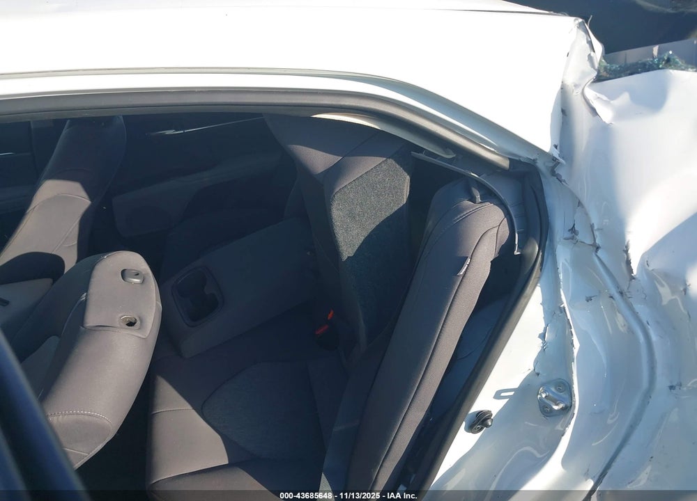 2021 TOYOTA CAMRY LE VIN: 4T1C11AK6MU459561