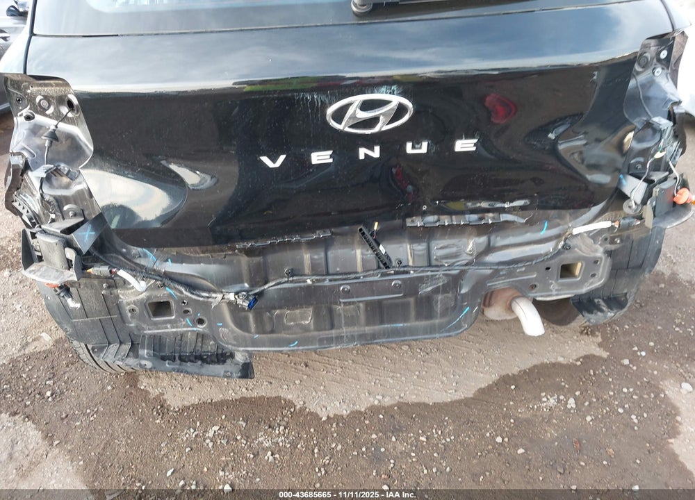 2025 HYUNDAI VENUE SEL VIN: KMHRC8A36SU361116