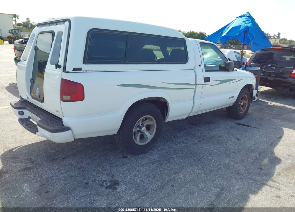 2003 CHEVROLET S-10 LS VIN: 1GCCS14X738164470