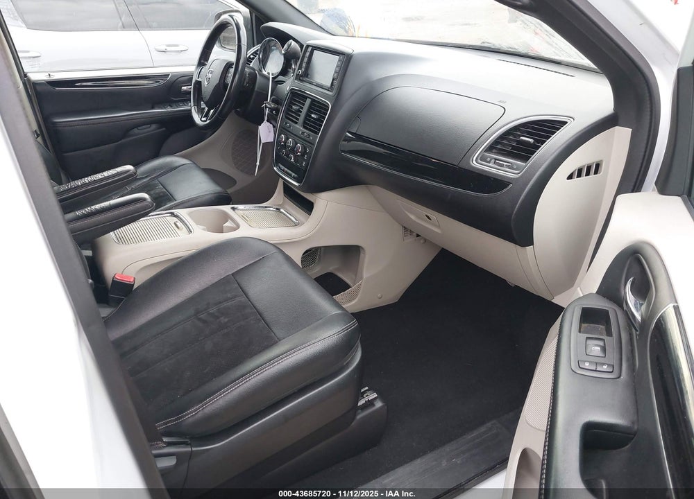 2018 DODGE GRAND CARAVAN SXT VIN: 2C4RDGCG9JR223321
