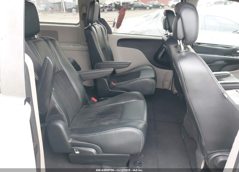 2018 DODGE GRAND CARAVAN SXT VIN: 2C4RDGCG9JR223321