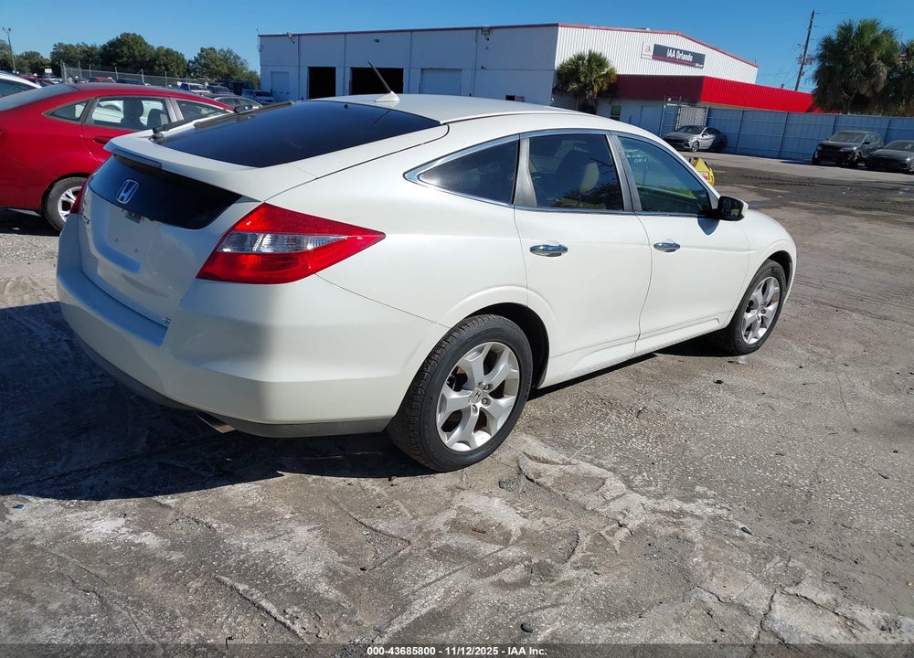 2011 HONDA ACCORD CROSSTOUR VIN: 5J6TF2H55BL007027