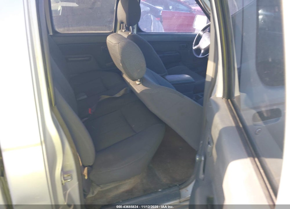 2004 NISSAN FRONTIER XE-V6 VIN: 1N6ED29X84C436831