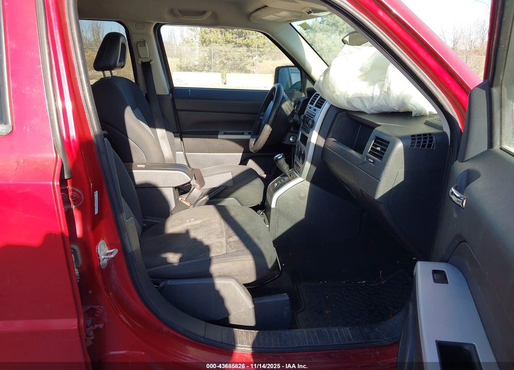 2008 JEEP PATRIOT SPORT VIN: 1J8FF28W38D639578