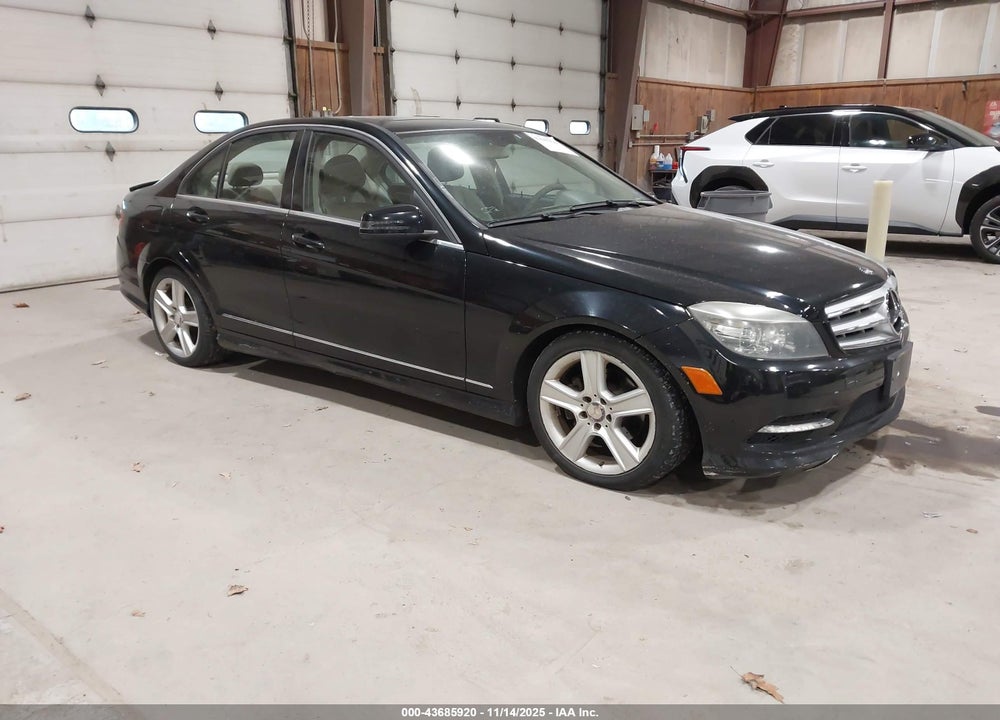 2011 MERCEDES-BENZ C 300 SPORT 4MATIC VIN: WDDGF8BB3BR139490