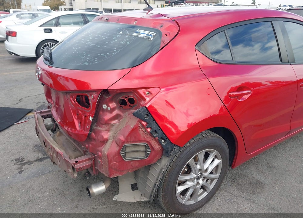2018 MAZDA 3 SPORT VIN: 3MZBN1K77JM175173