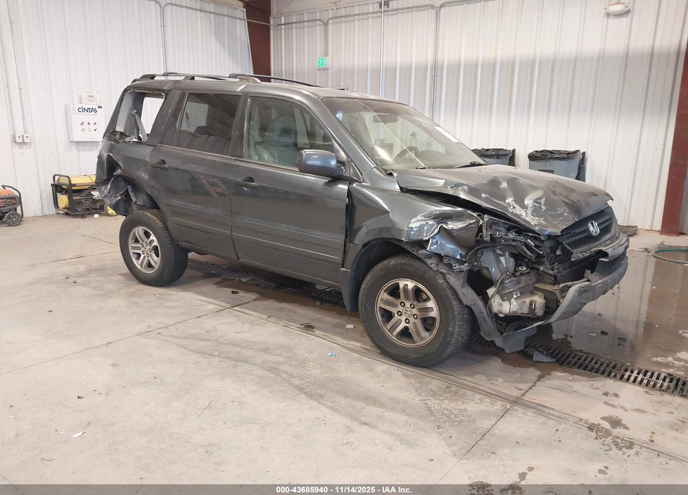 2005 HONDA PILOT EX-L VIN: 5FNYF185X5B066314