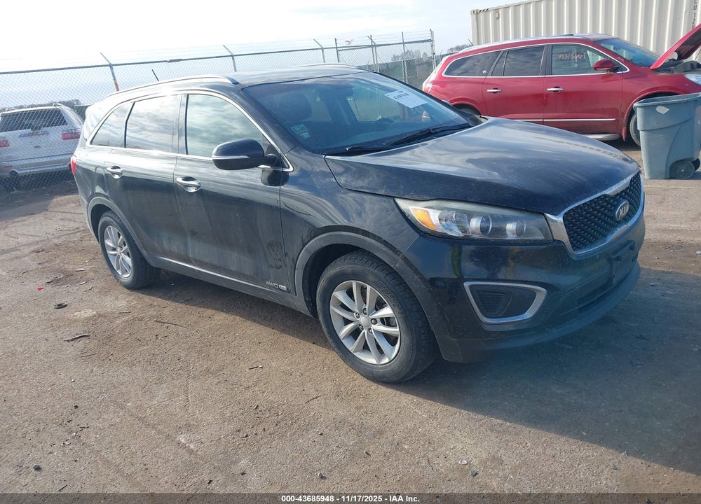 2016 KIA SORENTO LX/L VIN: 5XYPGDA58GG178125