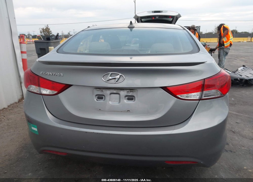 2013 HYUNDAI ELANTRA GLS/LIMITED VIN: KMHDH4AE4DU516111