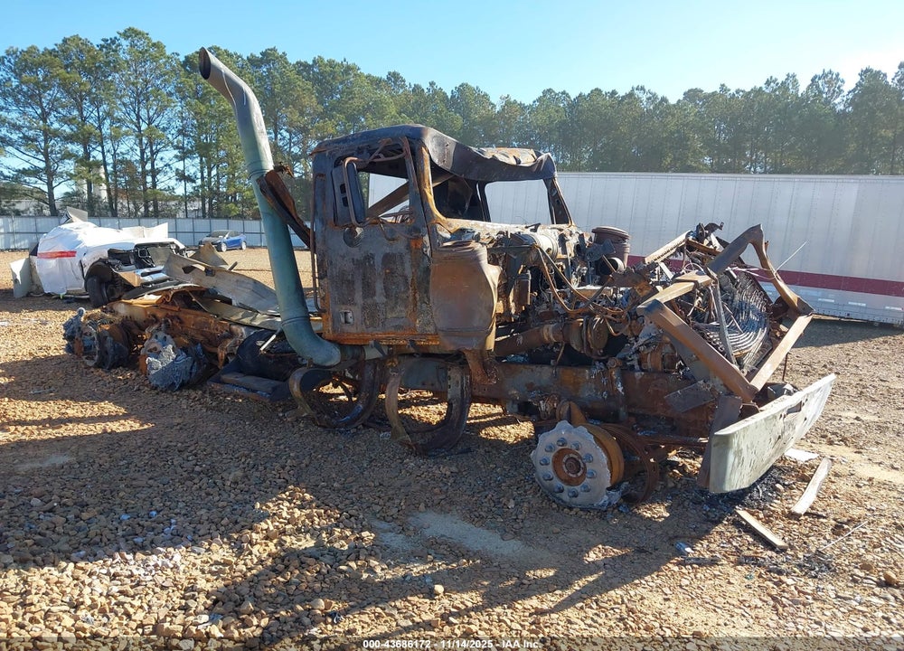 2000 WESTERN STAR/AUTO CAR CONVENTIONAL 4900 VIN: 2WKPDDCJ3YK965445