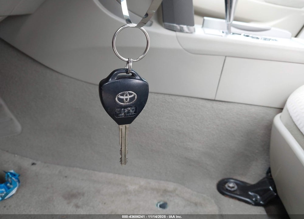 2009 TOYOTA CAMRY VIN: 4T1BE46K69U835385