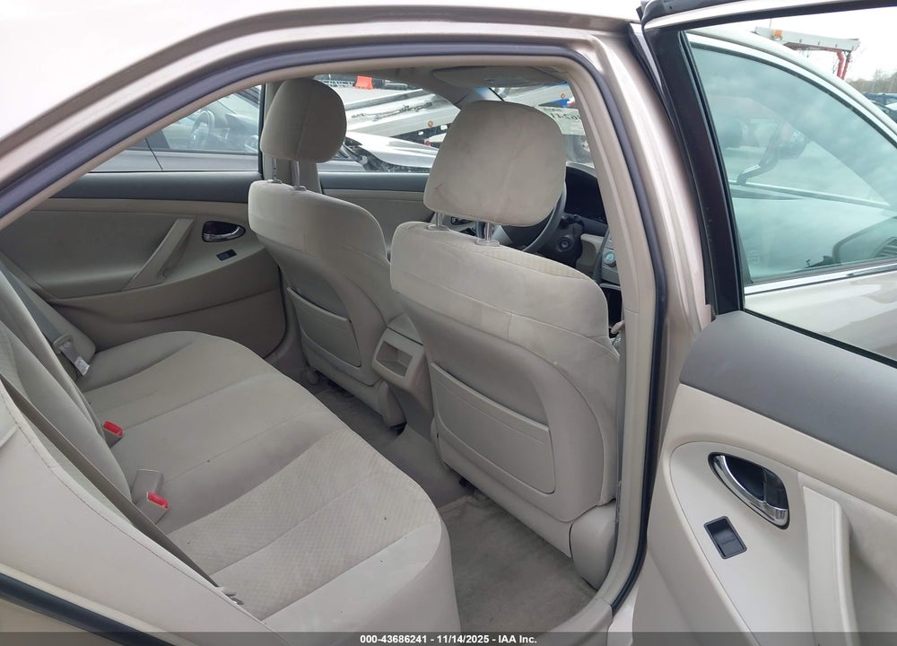 2009 TOYOTA CAMRY VIN: 4T1BE46K69U835385