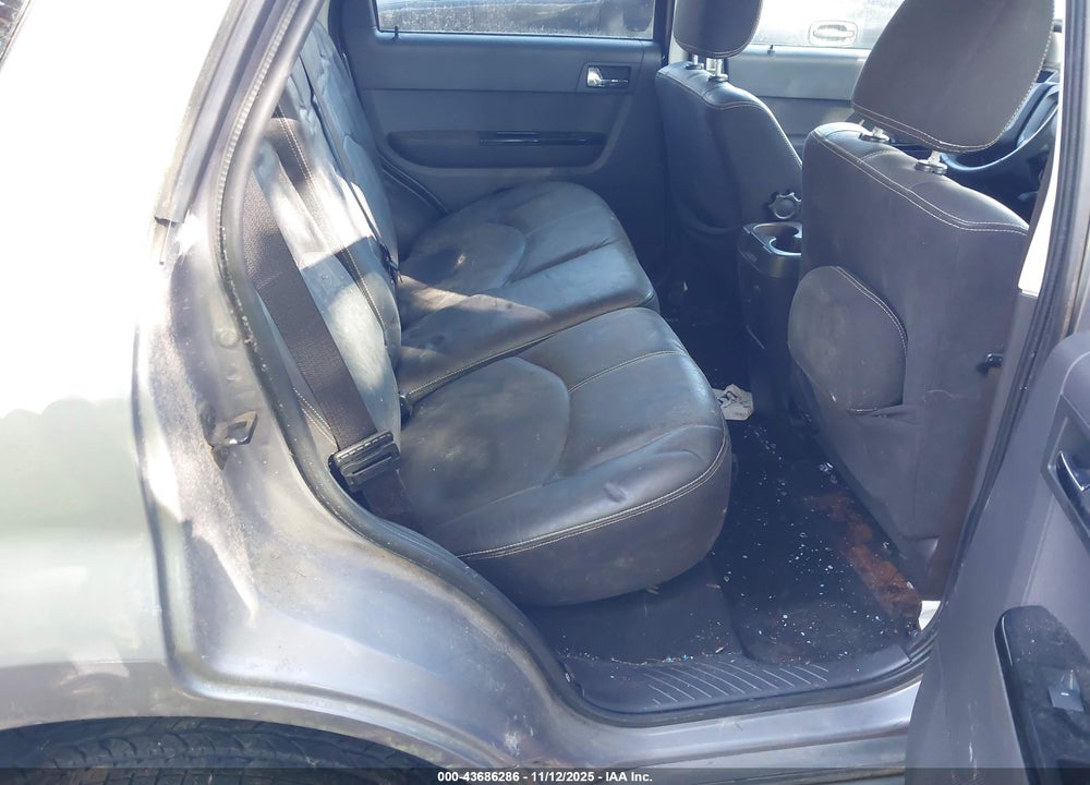 2008 MAZDA TRIBUTE S GRAND TOURING VIN: 4F2CZ96158KM08100