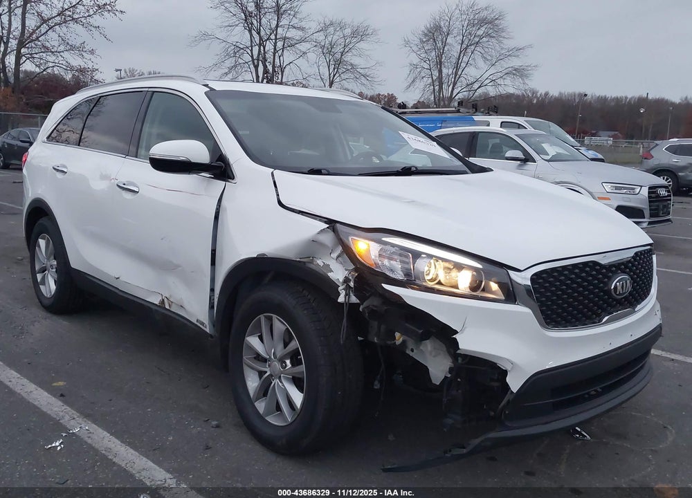 2017 KIA SORENTO 2.4L LX VIN: 5XYPGDA32HG290371